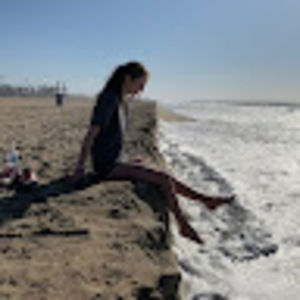 Meet your Posher, Allison stella